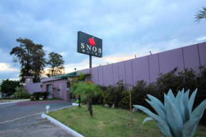  Snob Motel (Adult Only)  Белу-Оризонте